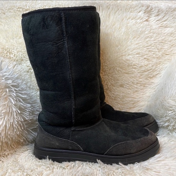 UGG Ultra Tall Revival Boot - Picture 4 of 6